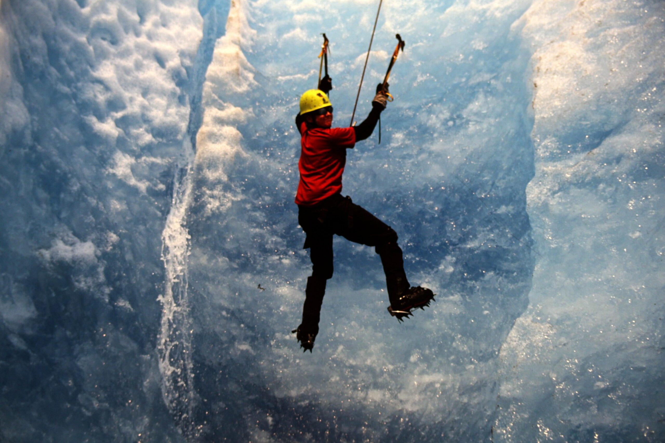 2004 active ice climbing