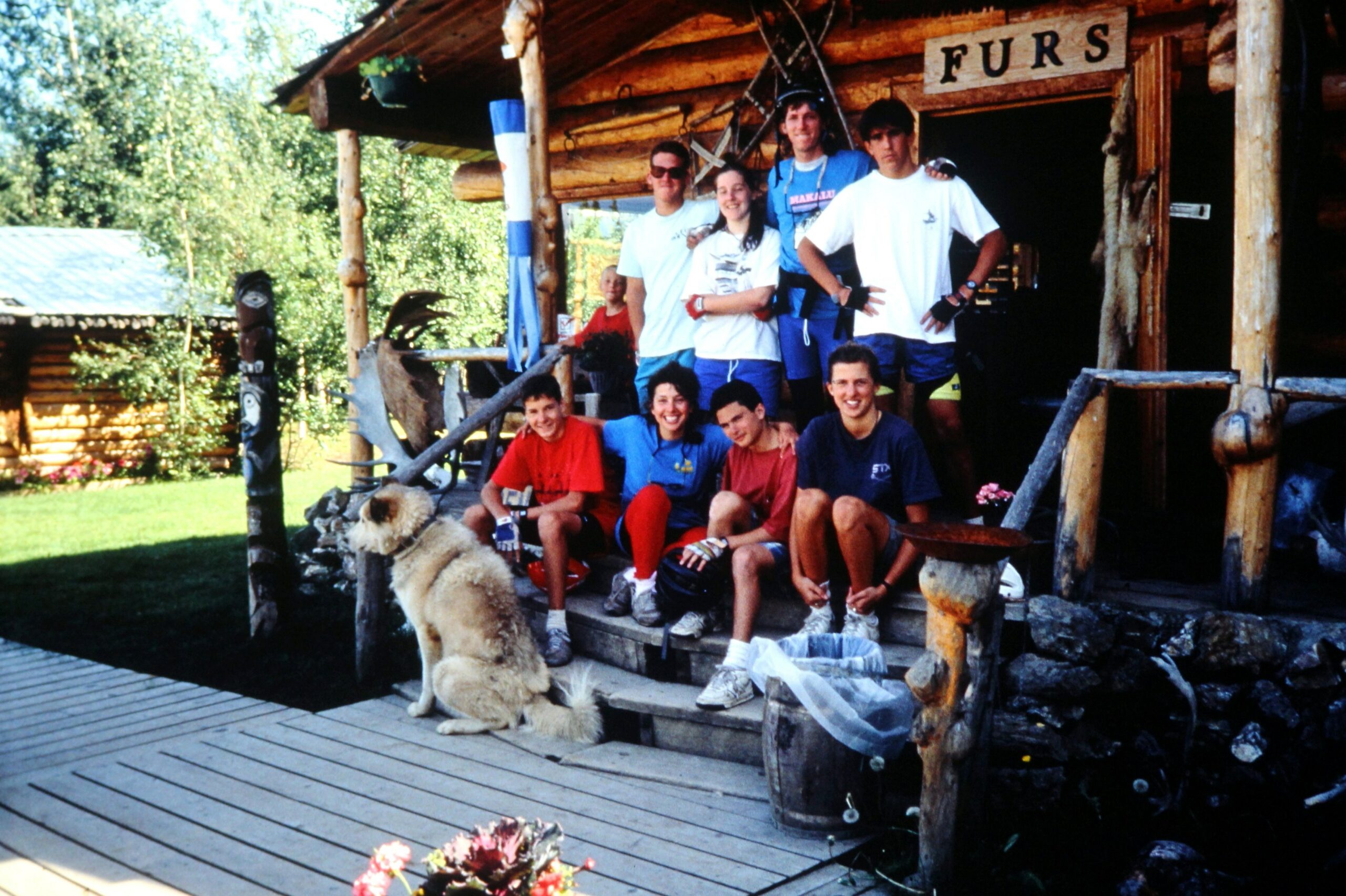 1992 group in front of a cabin