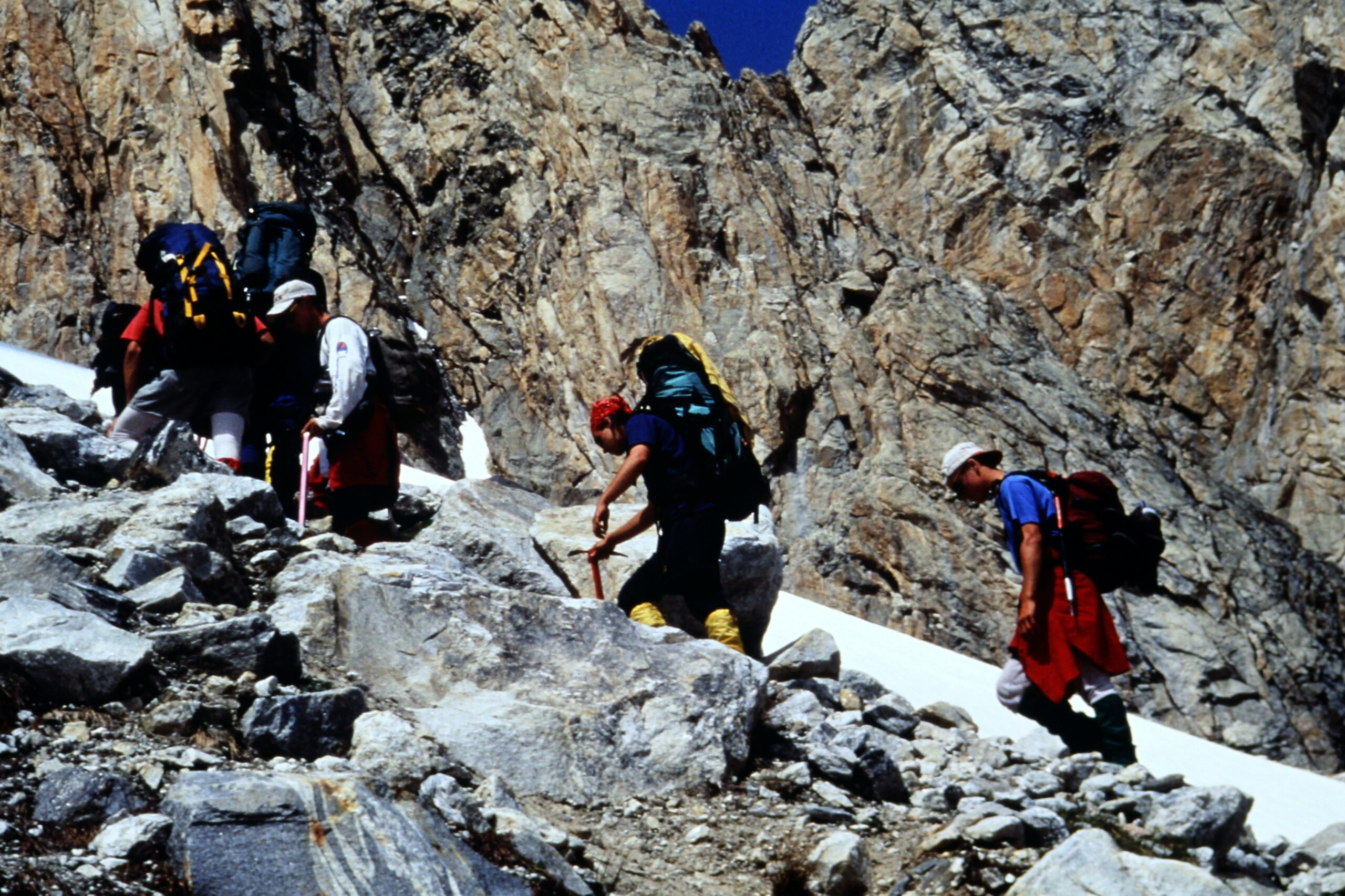 1993 Hiking up the rocks