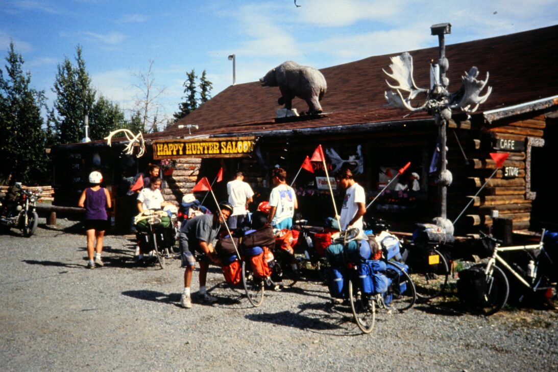1993 Happy Hunter Saloon Biking